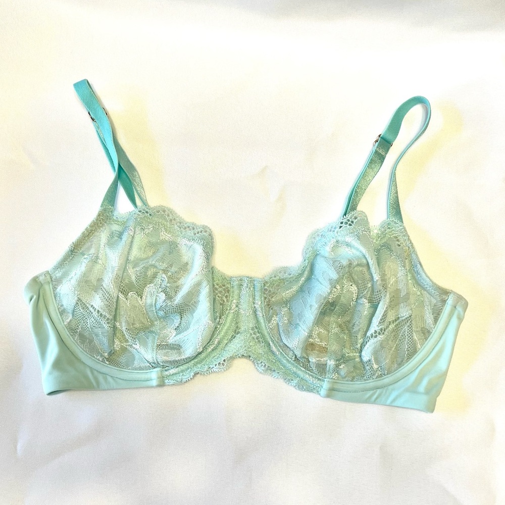 True & Co feather lace unlined bra mint turquoise green size 32C